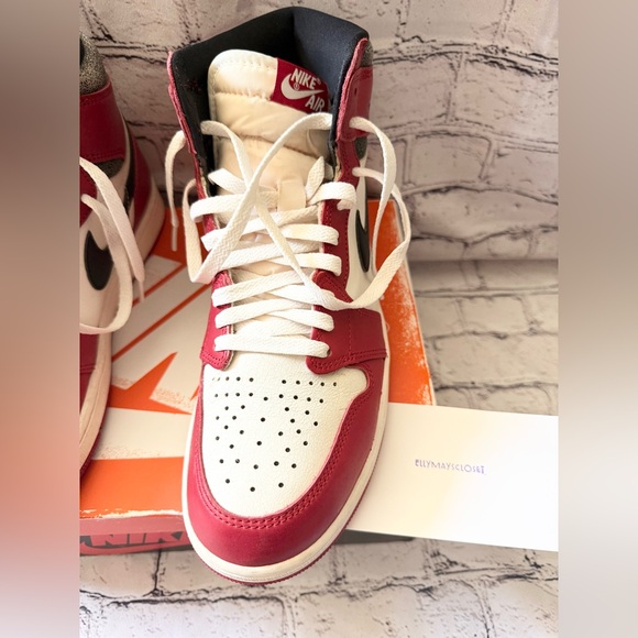 Air Jordan 1. Lost & Found. Size 10.5 - Picture 7 of 14